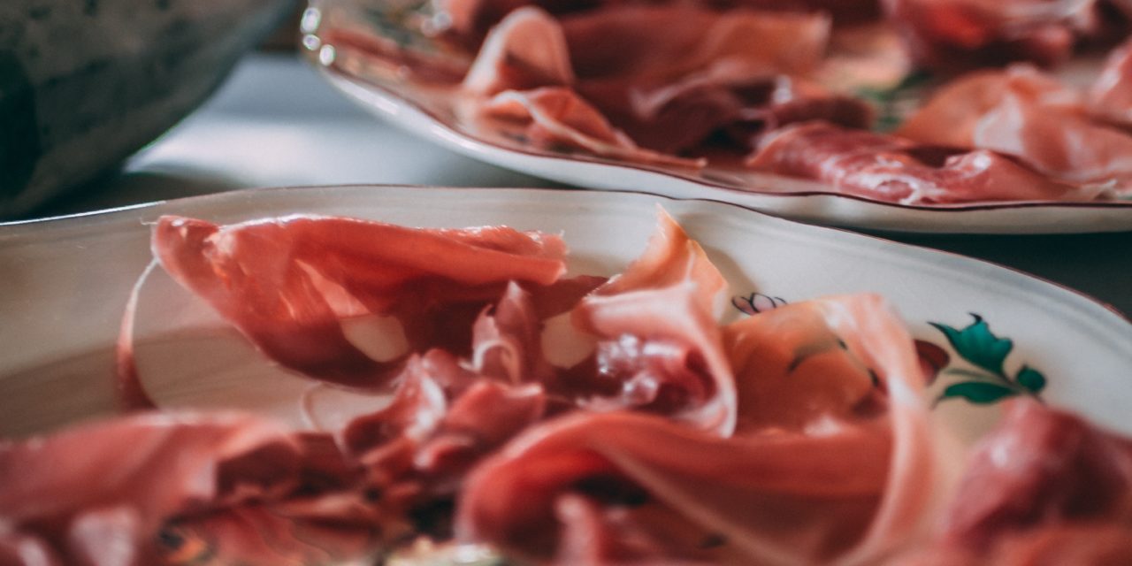 C’È COSCIA E COSCIA OVVERO DEL PROSCIUTTO SENZA LE ALI